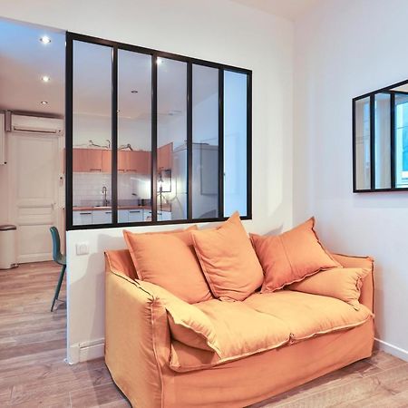 Fully Equipped, Ac & Central As Can Be Apartment Ница Екстериор снимка